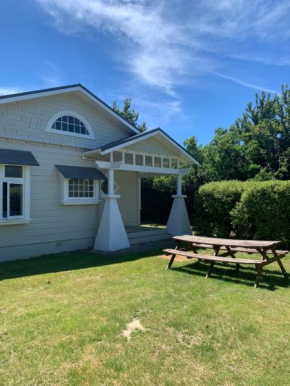 One Panama, Martinborough